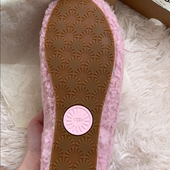 Brand new in box pink UGG slippers - Picture 3 of 3
